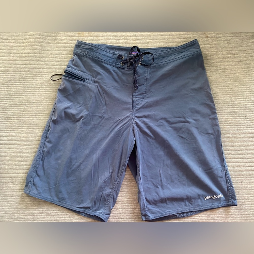 Patagonia men’s cargo shorts